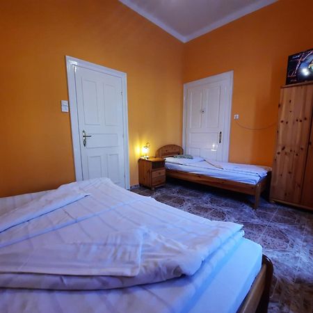 Gloria Apartman Gyula Dış mekan fotoğraf