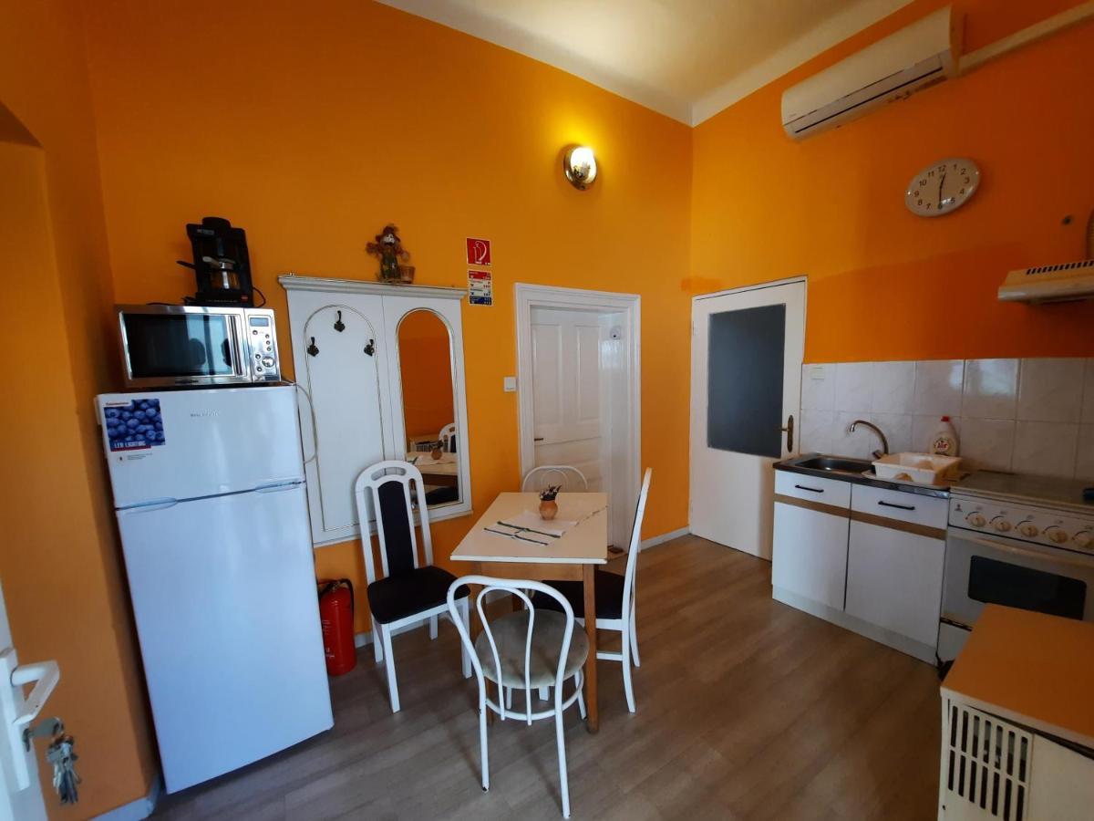 Gloria Apartman Gyula Dış mekan fotoğraf