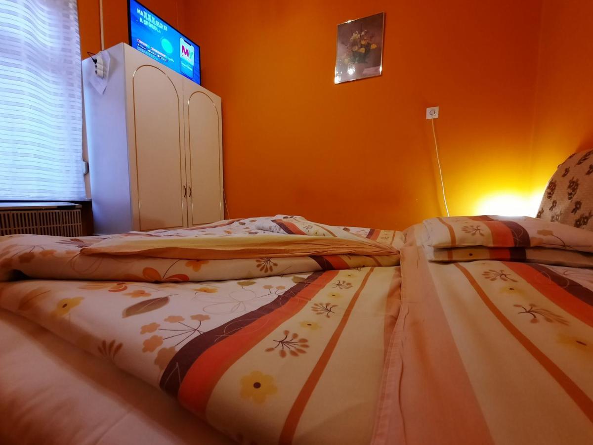 Gloria Apartman Gyula Dış mekan fotoğraf