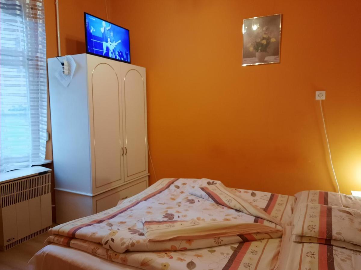 Gloria Apartman Gyula Dış mekan fotoğraf