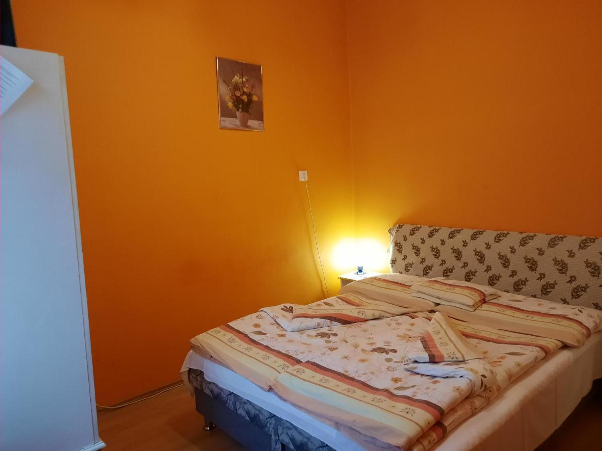 Gloria Apartman Gyula Dış mekan fotoğraf