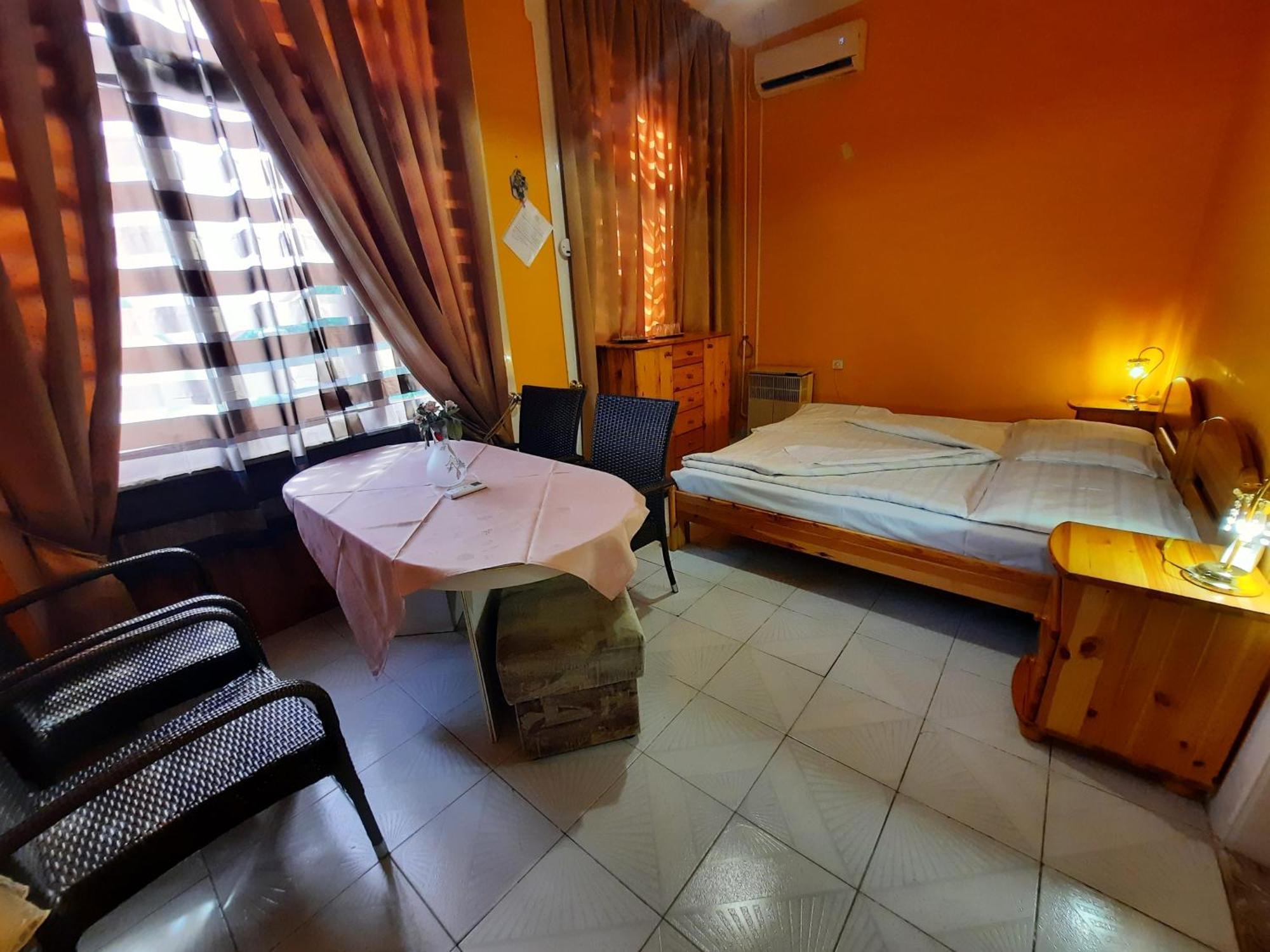 Gloria Apartman Gyula Dış mekan fotoğraf